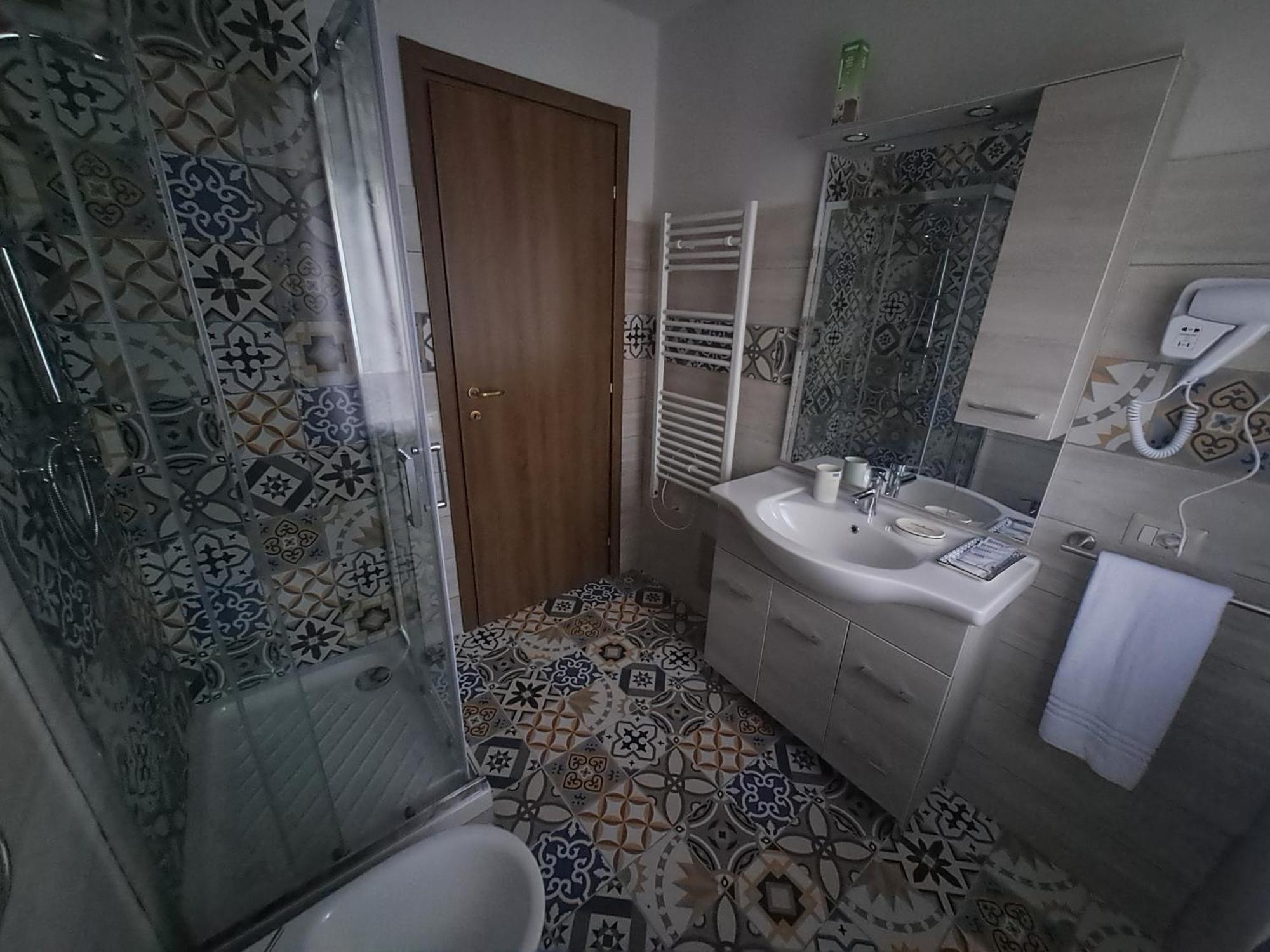 Villa Visocchi Bed And Breakfast Atina Exterior foto